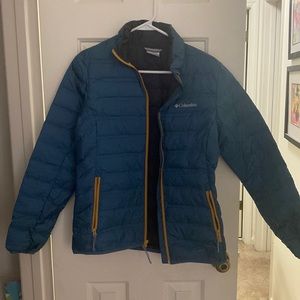Woman Puffy Columbia Jacket Size Small